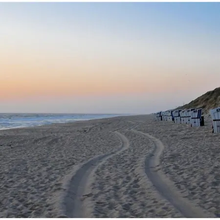 Modern 50m² + Garden 아파트 *